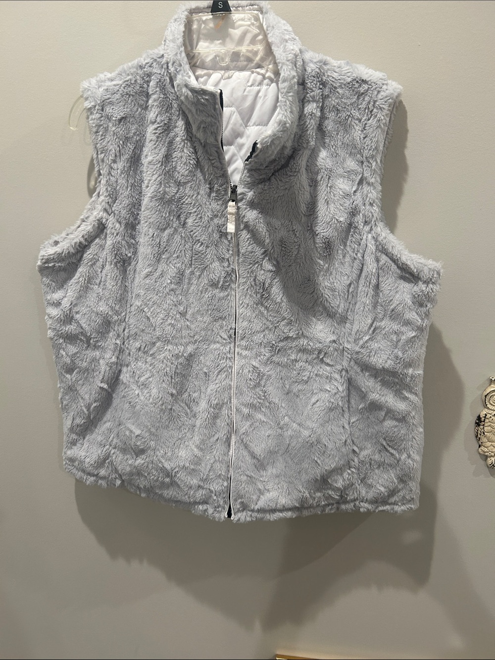 Free Country Reversible Light Gray Faux Fur Vest